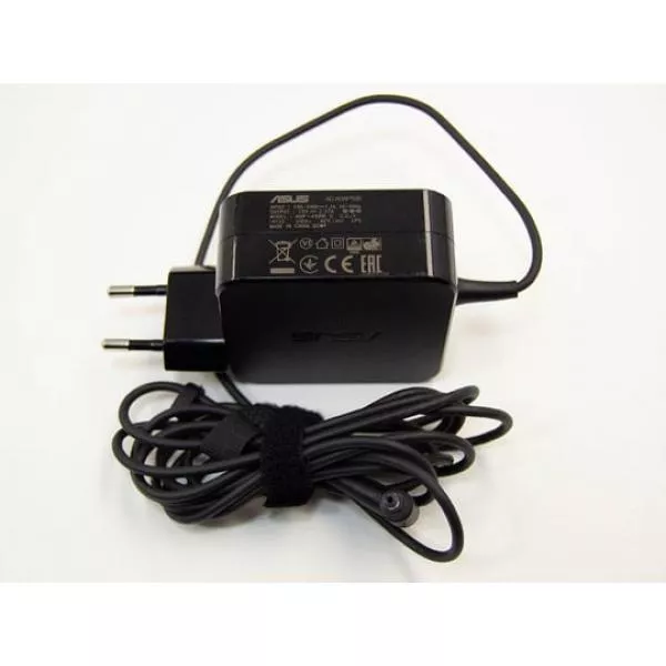Power adapter ASUS 45W 5,5 x 2,5mm , 19V