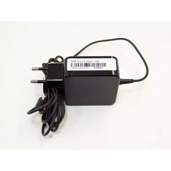 Power adapter ASUS 45W 5,5 x 2,5mm , 19V