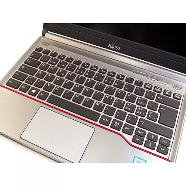 laptop Fujitsu LifeBook E736