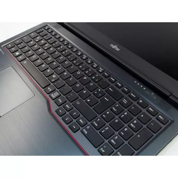 Laptop Fujitsu LifeBook U758