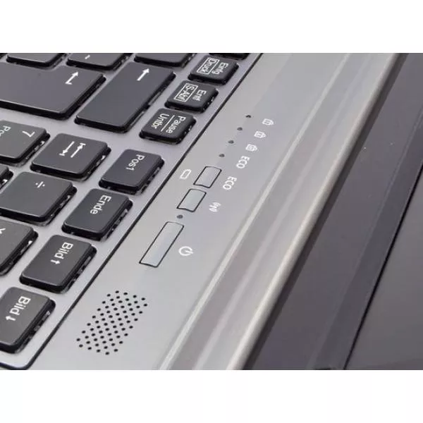 Laptop Fujitsu LifeBook E754