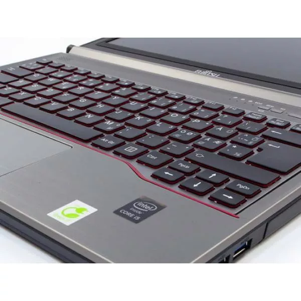 Laptop Fujitsu LifeBook E734