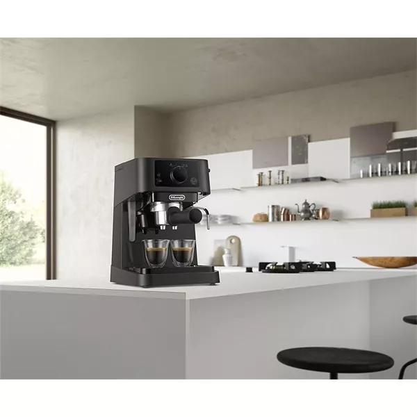 DeLonghi EC235.BK fekete espresso kávéfőző