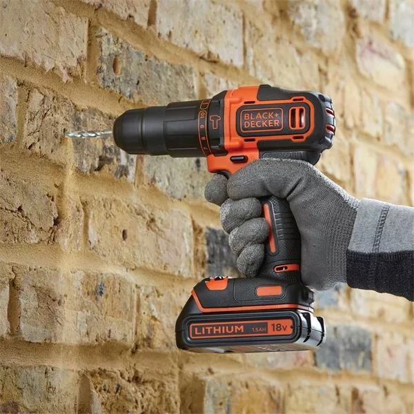 Black&Decker BDCHD18BAFC 2 akkuval akkus ütvefúró-csavarozó